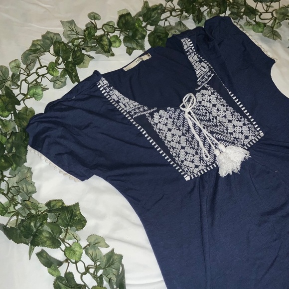 Blue Short Sleeve Top with Lace Accents - Picture 2 of 4